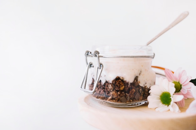 ciasto proteinowe waniliowe z kawakami czekolady z kubeczka bezglutenowe 60 g amylon