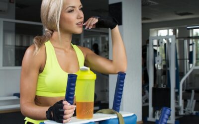 Ile kcal spala trening na siłowni i od czego to zależy?