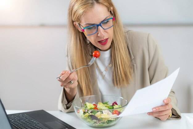 Co jeść w pracy przepisy na szybkie i pożywne dania