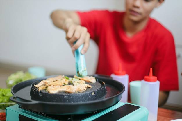 Dlaczego smażenie jest niezdrowe dla naszego organizmu?