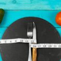 Dieta 1200 kcal ile się chudnie i od czego to zależy?
